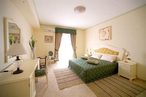 Hotel Club Residence Roscianum Rossano Stazione Bagian luar foto